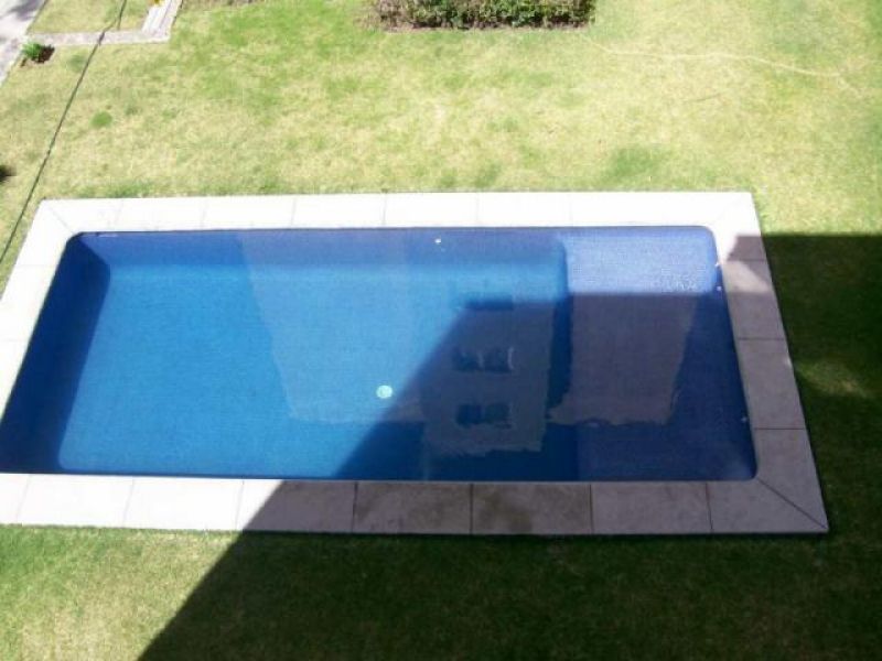 {"esp":"Alberca","ing":"Pool"}